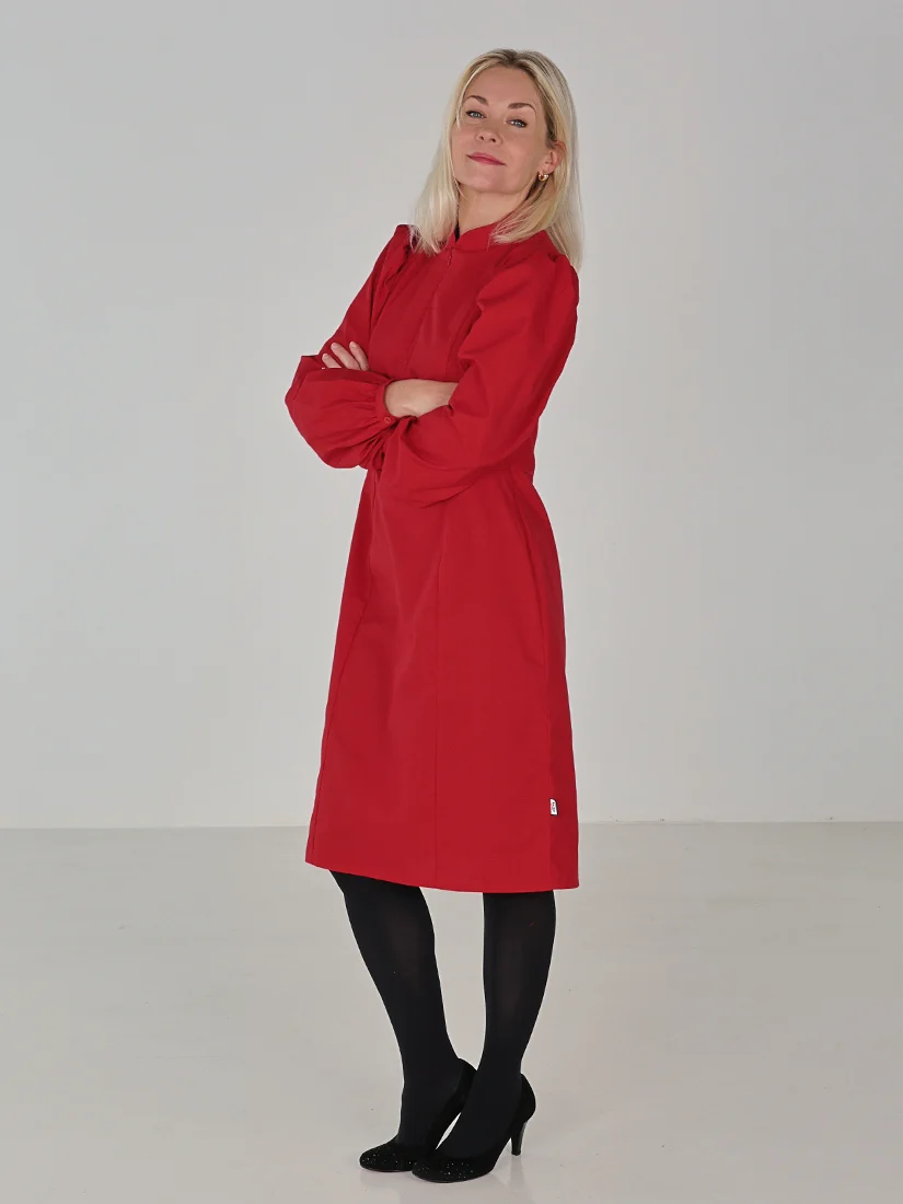 Karin röd klänning - Bild 6