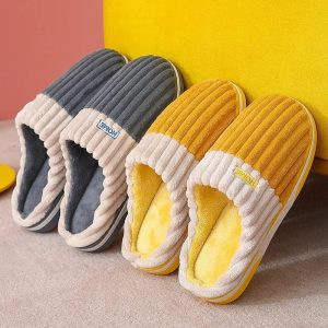 Warm Fuzzy Slippers for Men and Women - Non-slip Plush Indoor Shoes for Ultimate Comfort