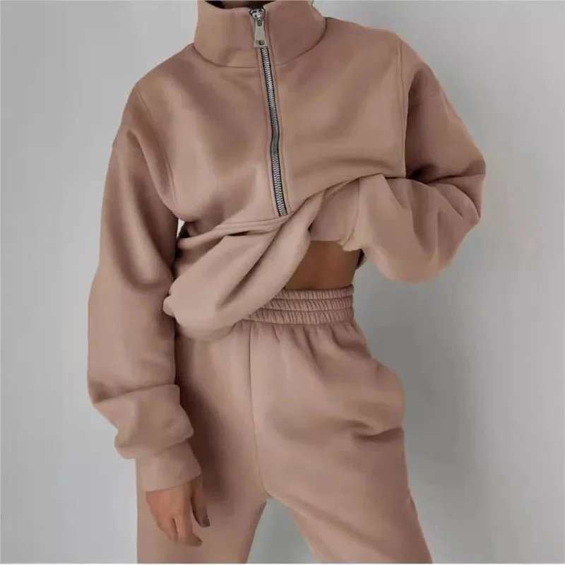 Stay Chic and Cozy: Women's Stylish Tracksuit Set for Autumn & Winter - Bild 4